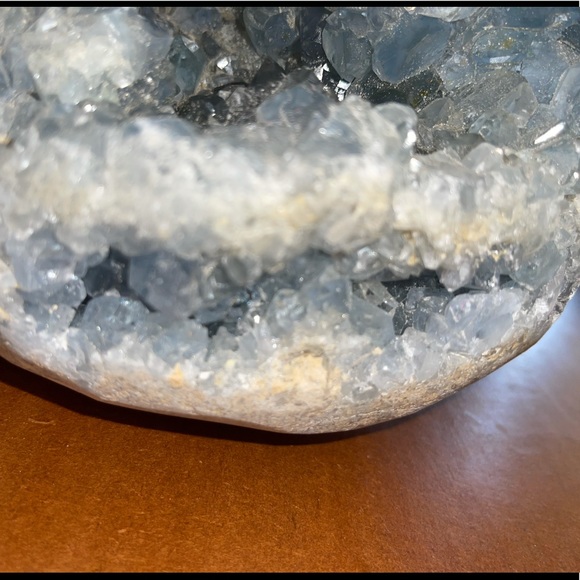 XL Celestite Egg - Picture 8 of 15